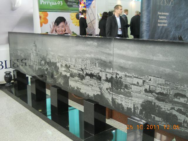 Фото с выставки Некрополь 2011 часть 1